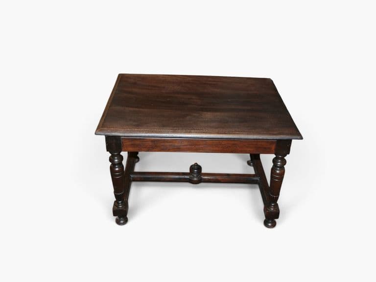 Stijlvolle vintage vierkante bijzettafel/wijntafel :70cm B x 55cm D x 45cm H..