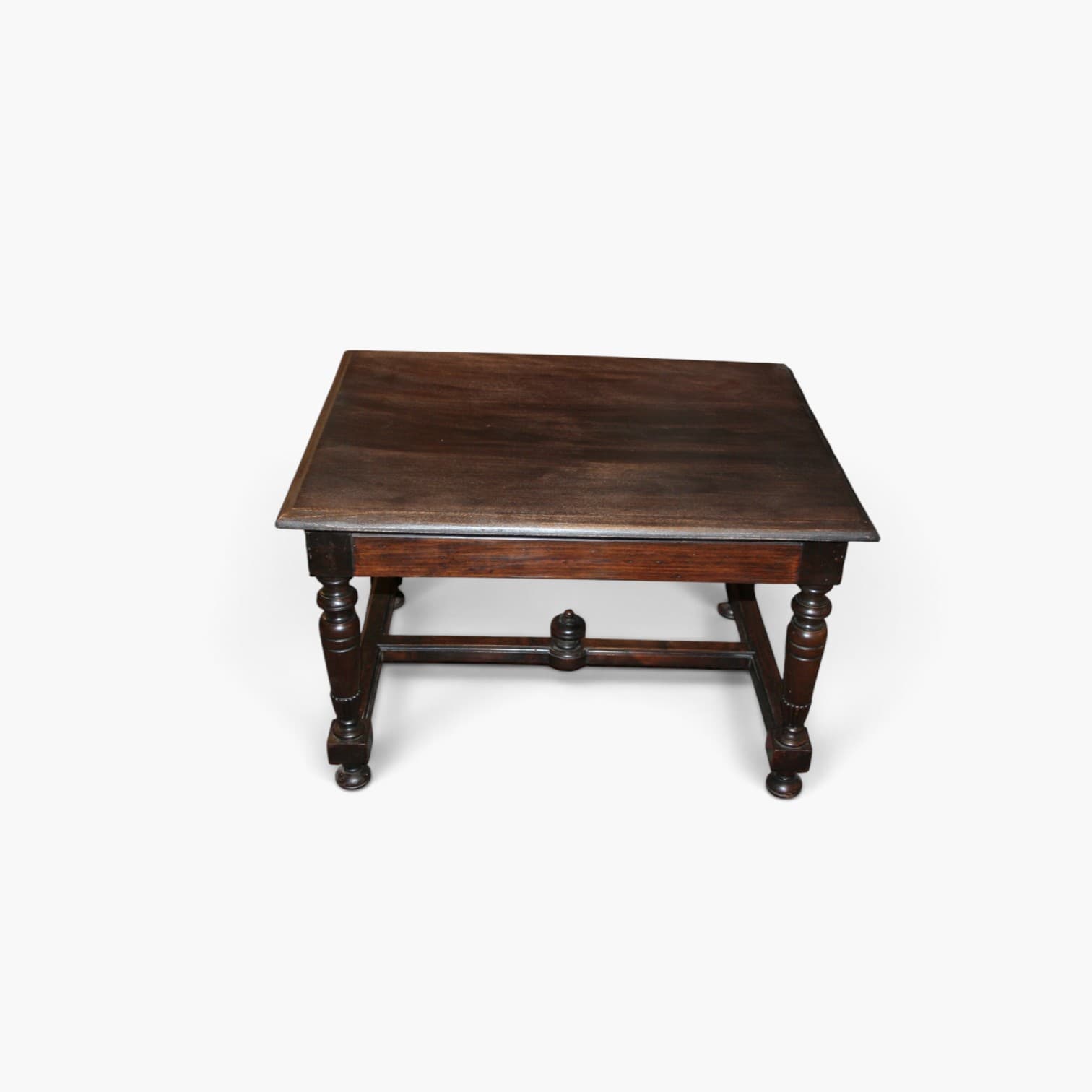 Stijlvolle vintage vierkante bijzettafel/wijntafel :70cm B x 55cm D x 45cm H..