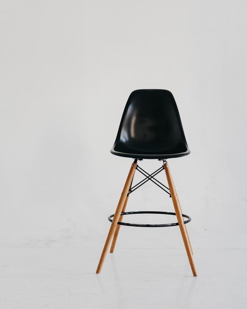 Eames-stijl barkruk zwart